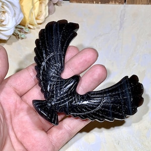 Figurine d&#39;aigle équilibré en obsidienne de 4,5 po., sculptures de faucon en cristal naturel sculpté à la main pour décoration de bureau, cadeaux d&#39;oiseaux en cristaux de guérison.