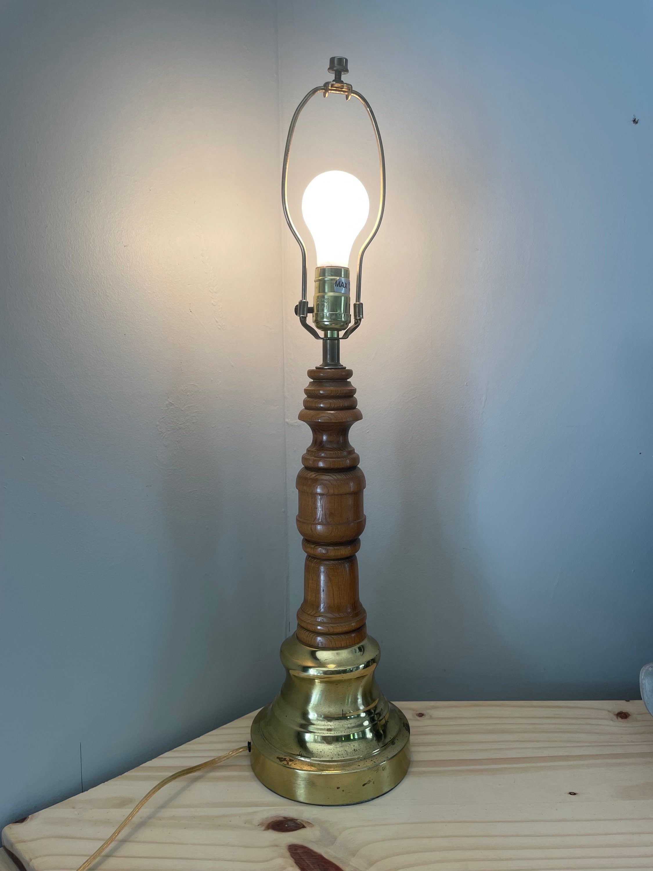 Mid Century Modern Turned Wood and Brass Table Lamp | Vintage 25