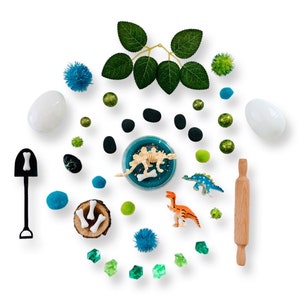 pieces included in kids mini dinosaur themed sensory kit