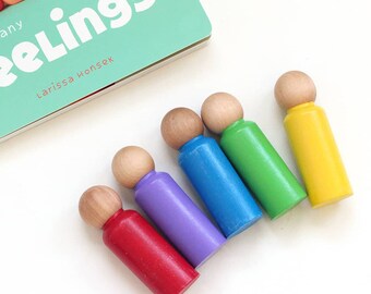 Montessori Wooden Peg Family: Rainbow Dollhouse Figures for Sensory Play, Learning & Therapy