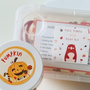 pumpkin scented sensory play dough kit for kids