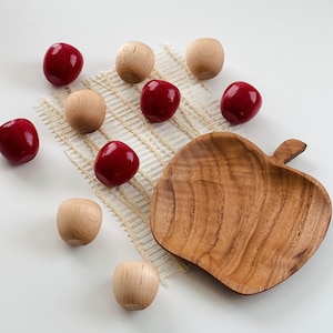 10 Wooden Apples, Loose Parts, Sensory Bin Toys, Open Ended Toys, Counting Activities, Dramatic Play, Montessori Sensory