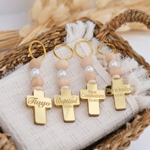 Personalized Cross Kecyhain Baptism Favors for Guests, Custom First Communion Favors, Bautizo Recuerdos, Catholic Christening Boy Gift