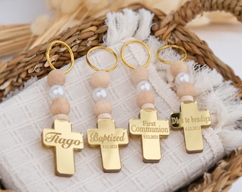 Personalized Cross Kecyhain Baptism Favors for Guests, Custom First Communion Favors, Bautizo Recuerdos, Catholic Christening Boy Gift