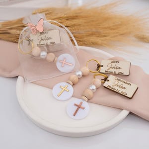Custom Quinceañera Keychains, Sweet 15 Favors, Personalized Mis XV Keepsakes, Party Souvenirs for Sweet 16 Guests, Butterfly Favors Bulk