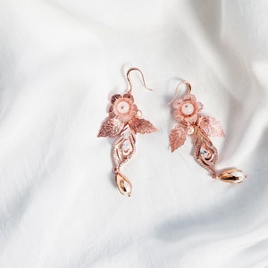Bridal flower earrings CORINNA rose gold chandelier earrings image 1