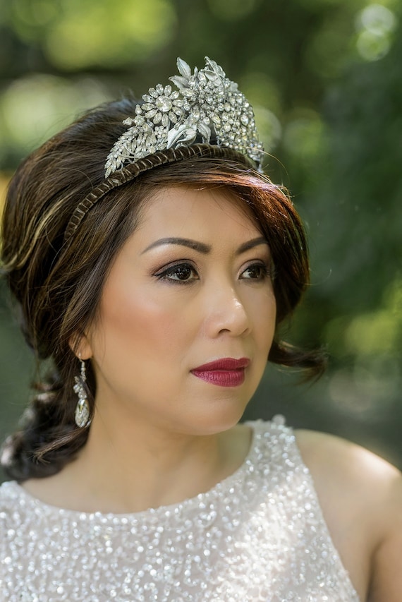 Bridal Tiara WEDDING Crown Vintage Hairpiece With Vintage  display picture 2