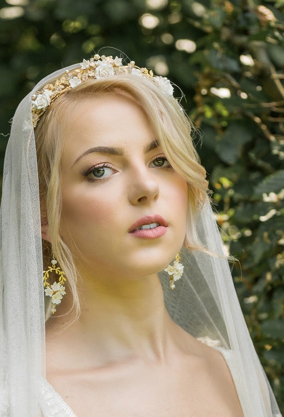 Bridal Floral Tiara - NICOLE - White and Gold - Wedding  display picture 2