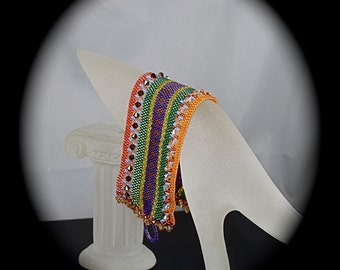 Multicolored seed bead bracelet