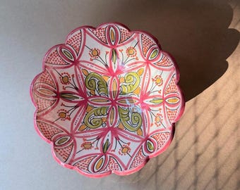 Handmade Pink Scalloped Ceramic Fruit Bowl –  Serving Bowl, Pottery Centerpiece, Modern Farmhouse Kitchen Decor