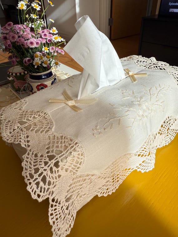 Vintage Linen Tissue Box Cover, Hand-Embroidered Floral, French Country Cottage Décor, Handmade Decor