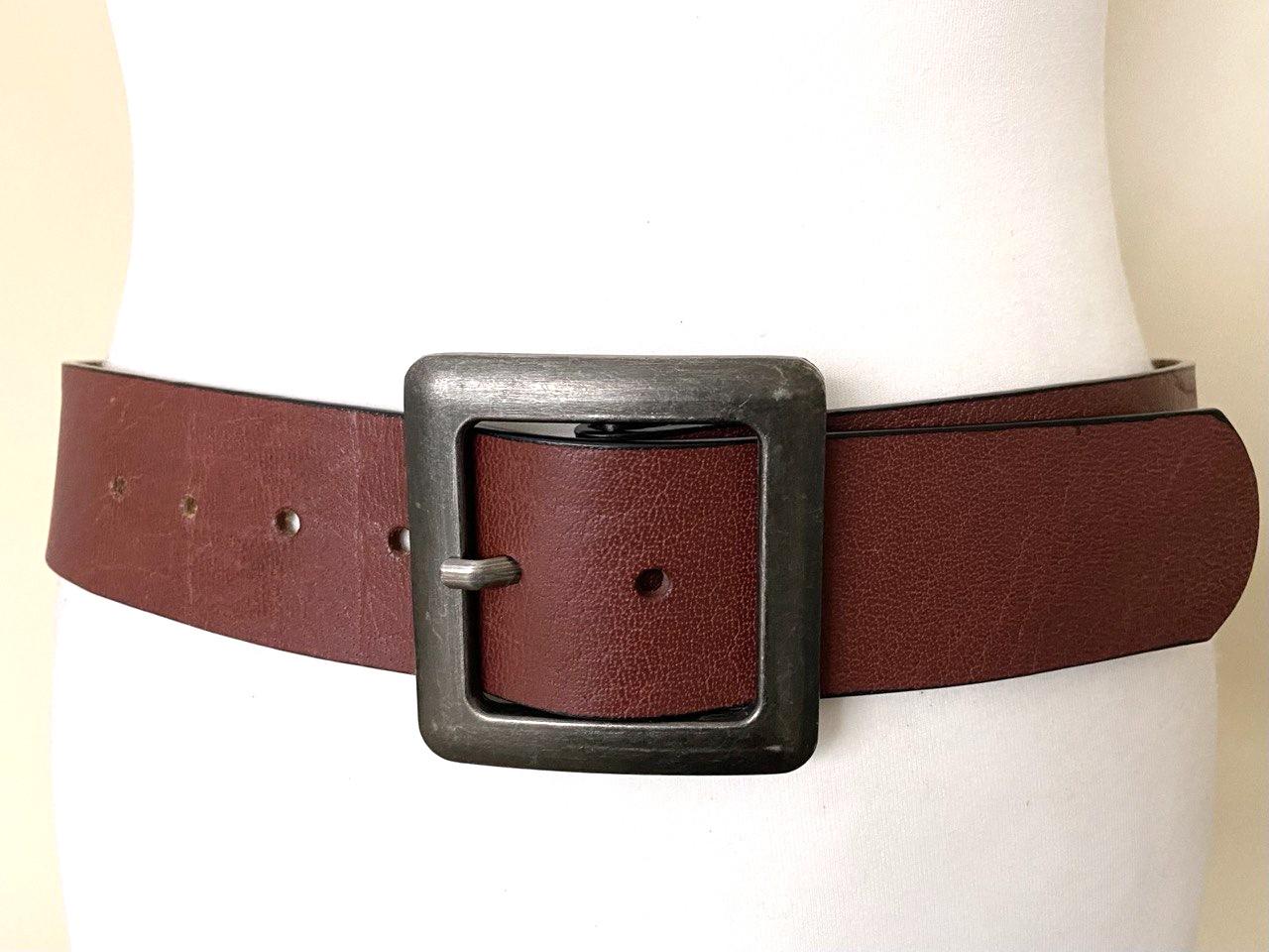 VTG 80s Leather French Hunting Horn Belt Brown Women’s 12 Classic Academia RealTree Round Conch Crazyhorse Leather Belt | Academy main image 2