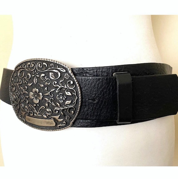 Large asymmetric leather belt in excellent condition Asymmetric Leather Belt - Pyramid Collection Fashions That  main image 4