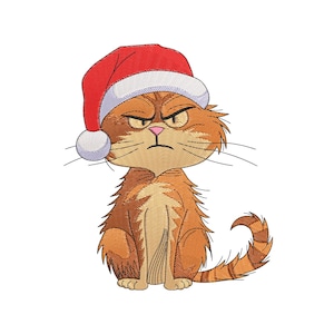 Puede incluir: Diseño bordado de un gato naranja con un gorro de Papá Noel rojo y blanco. El gato tiene una expresión de enfado con las cejas fruncidas y el ceño fruncido. La cola del gato está enroscada y está sentado erguido.