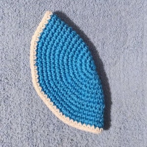 Yarmulke de ganchillo Kipá Frik Algodón Azul Agua Ribete Blanco 8 pulgadas