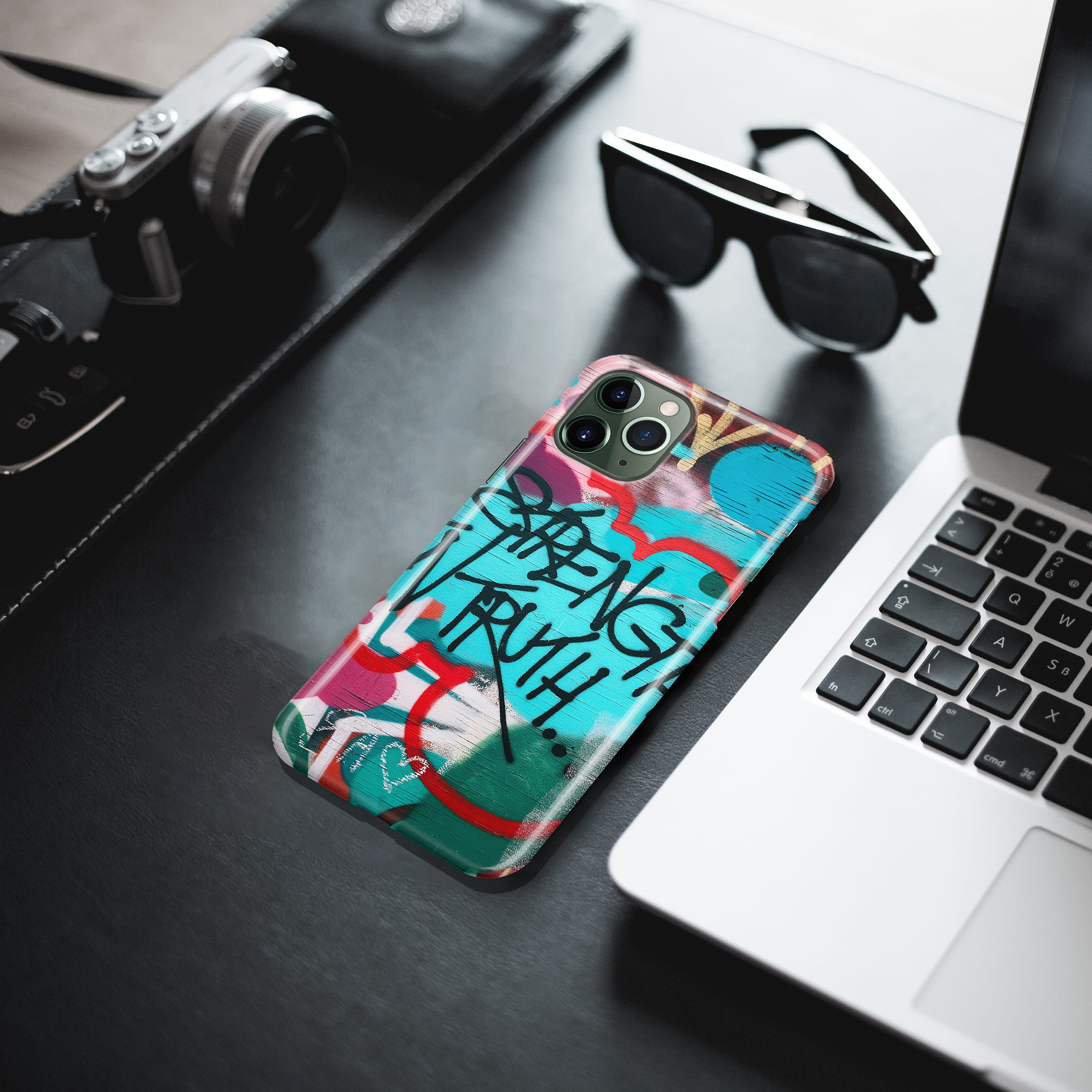 グラフィティ K5 スマホケース Apple iPhone 11 12 13 14 15 16 e 17
