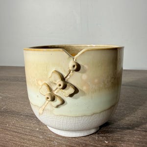 Embossed Succulent Pot with Drainage hole Indoor Cactus Planter(4”Wx3.5”H)