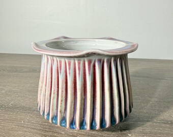 Maceta de cerámica hecha a mano de 10 cm de ancho x 9 cm de alto con orificios de drenaje para plantas suculentas de interior/exterior.