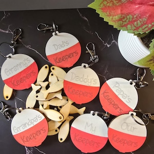 Llavero personalizado, llavero con flotador y pez y complementos de regalo, pez personalizado, anuncio de embarazo para papás y abuelos