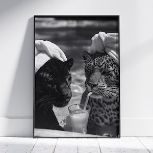 高級ファッション チーターとジャガーがカクテルを飲むプリント、白黒ウォールアート、ビンテージ写真、ファッションプリント、バーカートの装飾