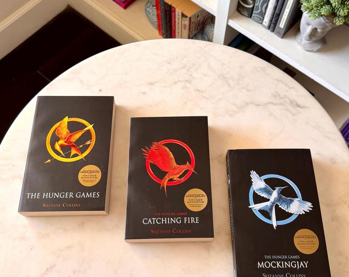 COMPLETE SET the Hunger Games Trilogy by Suzanne Collins - 3 Unread ...