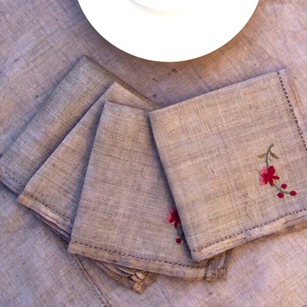 Vintage Embroidered Tablecloth Topper Earth Tones Linen