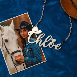 Personalized Cowboy Hat Name Necklace – Custom Horse Lover Gift in 925 Silver or 18k Gold, Jewelry for Cowgirls & Ranch Girls