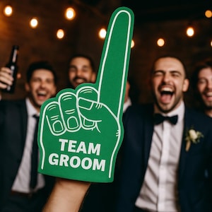 Doigt géant en mousse personnalisé - accessoire d&#39;esprit d&#39;équipe personnalisé et cadeau de fête pour mariages, enterrement de vie de jeune fille, jour de match et acclamations