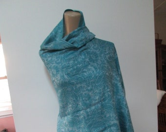 Vtg Pashmina Wrap Scarf Blue and Gray