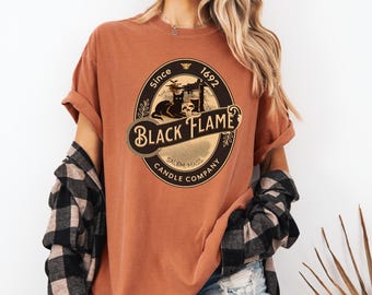 Camicia Black Flame Candle Company, Camicia Strega di Salem, Camicia Candela Nera, Camicia di Halloween, Camicia Strega di Halloween Stagione Spettrale, Salem Mass Sh