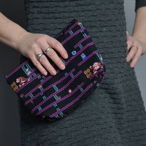 Donkey Kong Zipper Tote