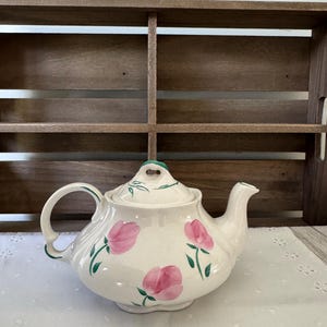 England Ellgreave Floral Ironstone Teapot