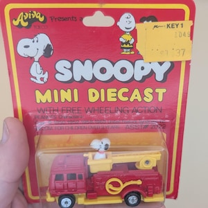 Snoopy aviva toys - Etsy 日本
