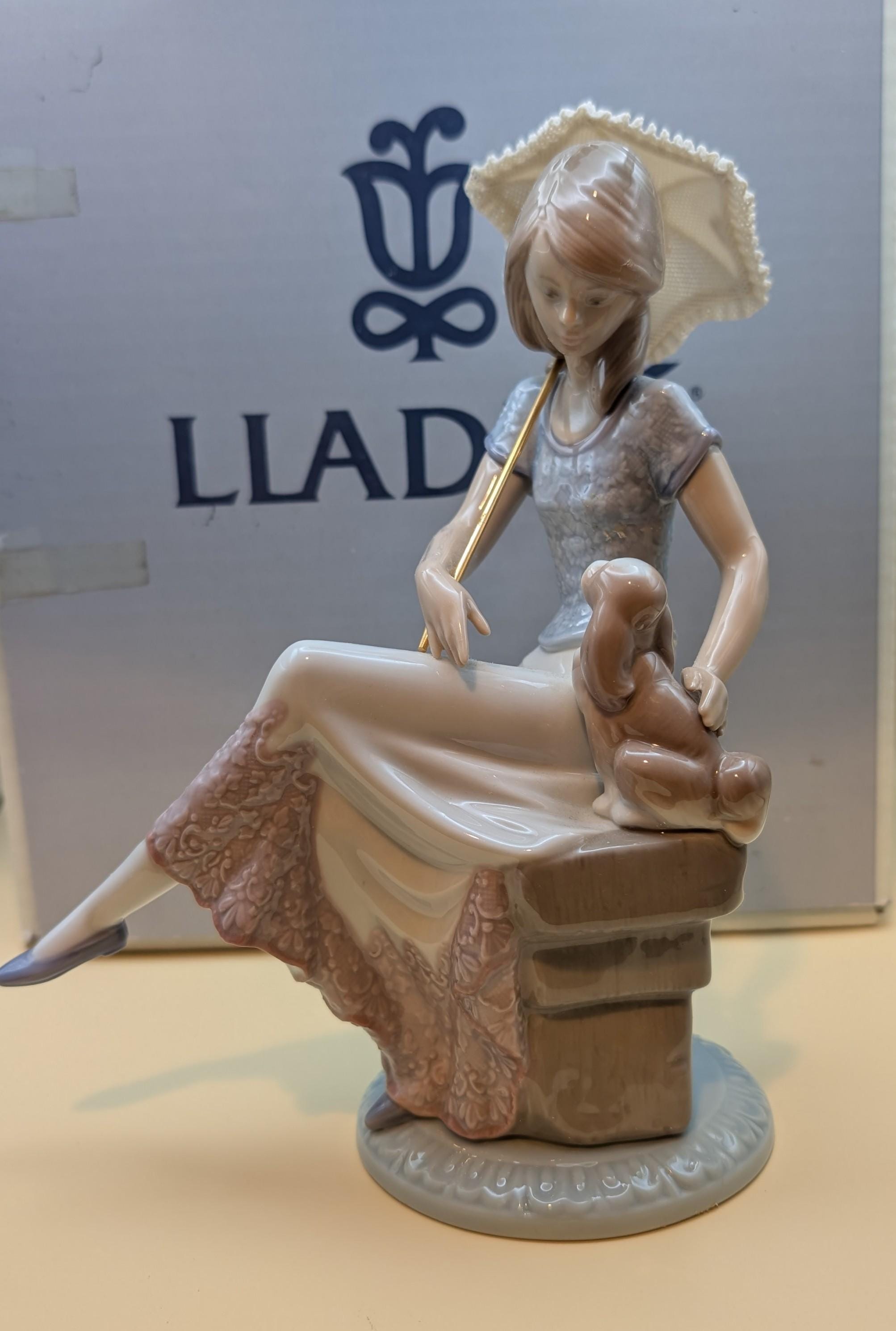 Lladró “picture Perfect” #7612 – Retired Collectors Society