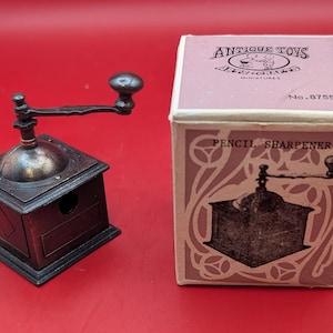 Zabytkowa temperówka do młynka do kawy nr 8755, odlewana ciśnieniowo, miniatura, oryginalne pudełko