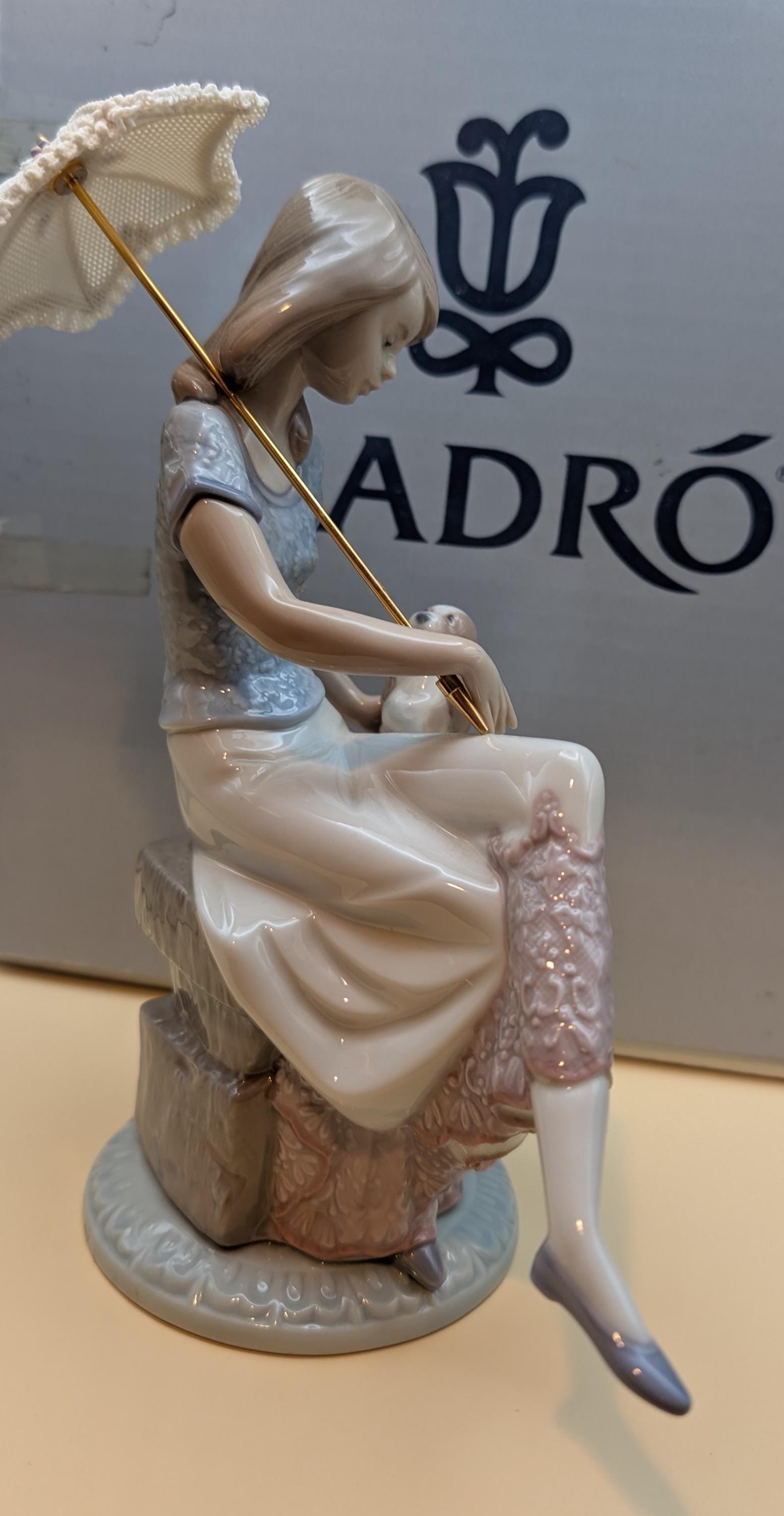 廃盤となったリヤドロのフィギュア – 写真、コレクターズ・ソサエティ