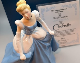 Royal Doulton Cinderella Figurine – Disney Princess, Limited Edition (1995) - Original Box & COA