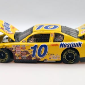 アクションレーシング ジェフ・グリーン #10 ネスクイック 2000 モンテカルロ NASCAR