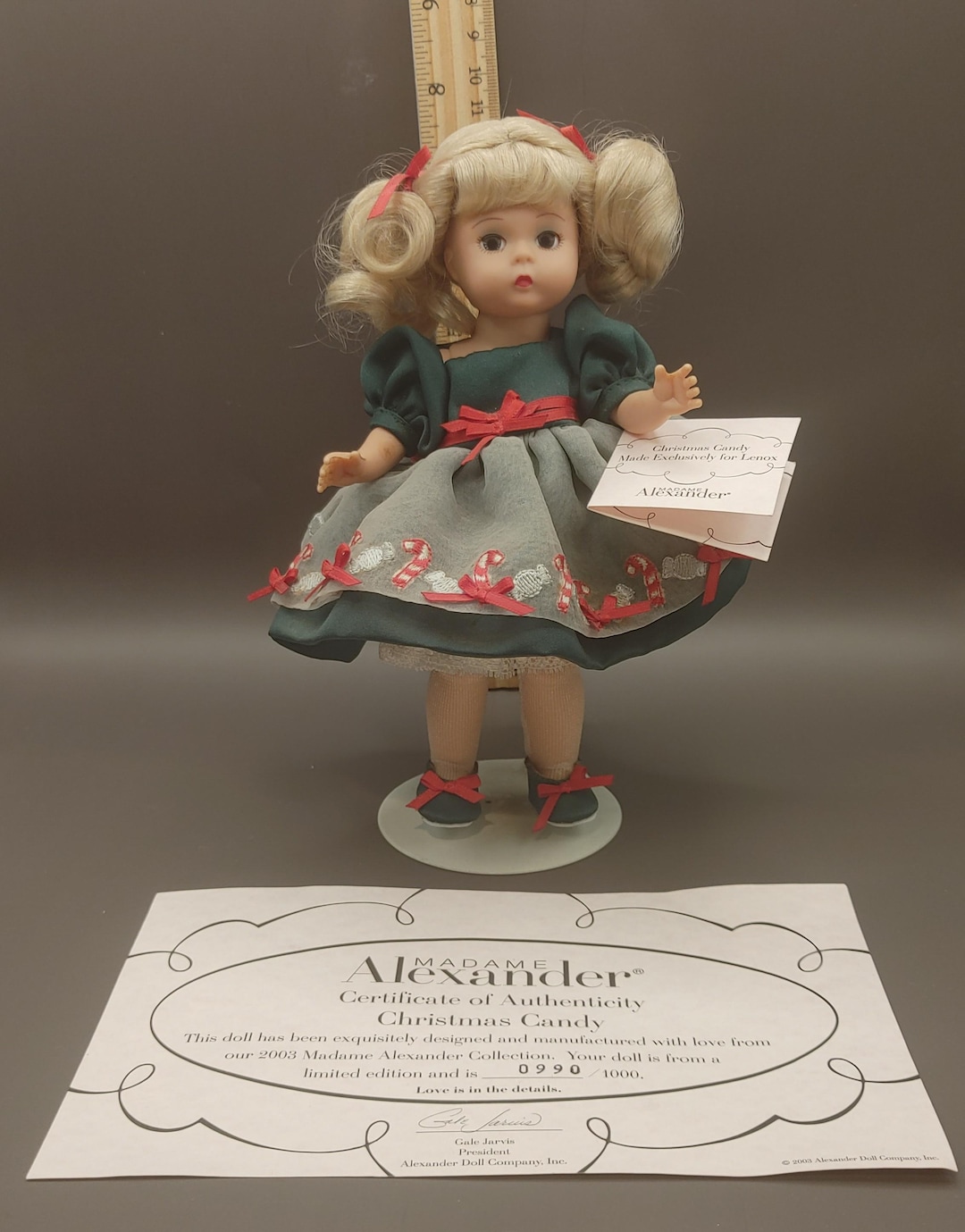 人形 Madame Alexander Country Christmas Doll Madame Alexander Country Christmas Doll