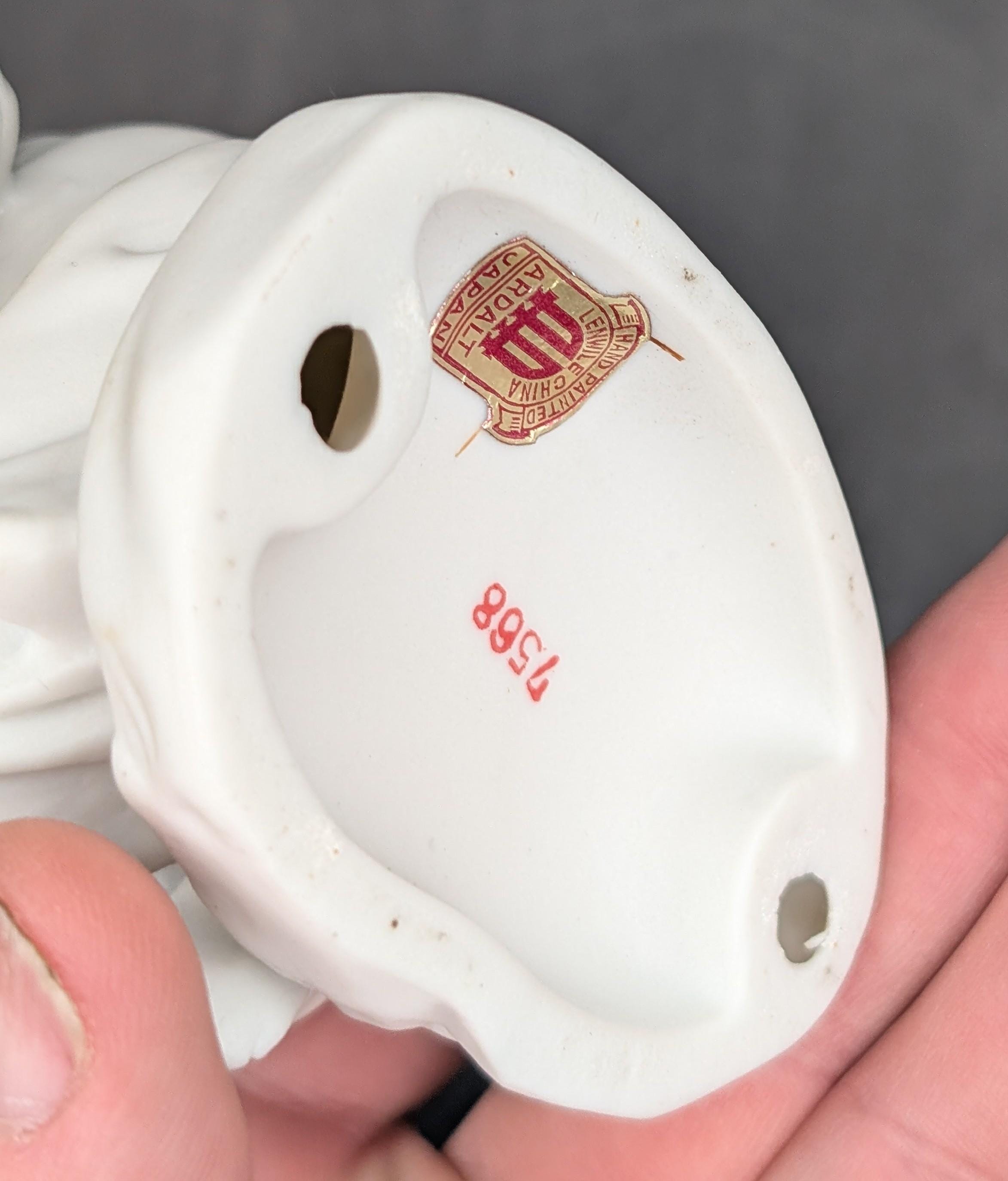 ヴィンテージの白い陶器のガーデニング用老婦人像の置物 - Etsy 日本