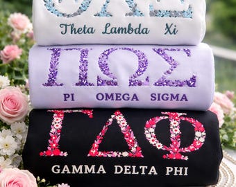 Sudadera personalizada con letras griegas florales, sudadera de cuello redondo bordada de hermandad, sudadera personalizada de capítulo, regalo para ella.