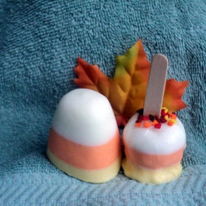 Candy Corn Soap Set - Candy Corn, Fall, Autumn, Halloween, Thanksgiving, Party Favor, Hostess Gift, Decorative soaps, Caramel Apple