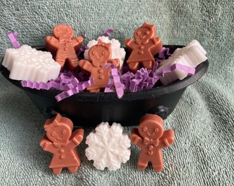 Holiday Soaps- Mini Gingerbread Soaps, Mini Snowflake Soaps, Guest Soap, Holiday Soap, Gift Ideas, Kids Soap Teacher gifts, Stocking Stuffer