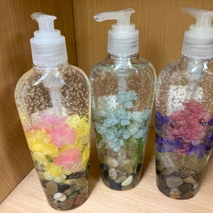 Flower Soap Pump Bottle -Flowers, Floral Soap Dispenser,Soap Pumps, Liquid Soap, Teacher gift, housewarming, bathroom, powder room decor
