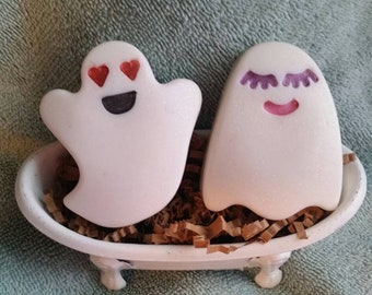 Halloween Soap - Ghost Soap, Ghost, Party Favors, Emoji Faces, Decorative Soaps, Halloween, Cute Soaps, Halloween Gifts, tween, Kids Soap