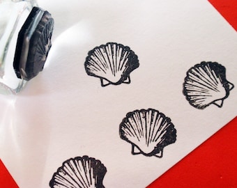 Mini Scallop Shell Rubber Stamp, tiny beach theme stamps, ocean stamp, 16mm 5/8"