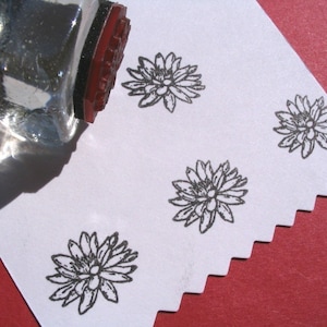 Tiny Lotus Waterlily Rubber Stamp,  Mini lily pad flower stamp, pond life stamp, 16mm 5/8&quot;