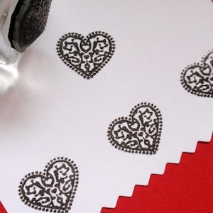 Sello de goma con forma de corazón holandés diminuto, mini sello de San Valentín, estilo escandinavo, sello de corazón holandés de Pensilvania, 16 mm (5/8")