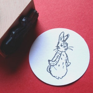 Petit tampon Peter Rabbit, tampon artistique Beatrix Potter, tampon déco baby shower
