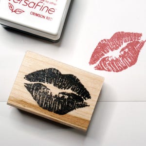 Skull & Cross Buns Mini Artisan Rubber Stamp - Lips Skull & Cross Buns Mini Artisan Rubber Stamp - Lips